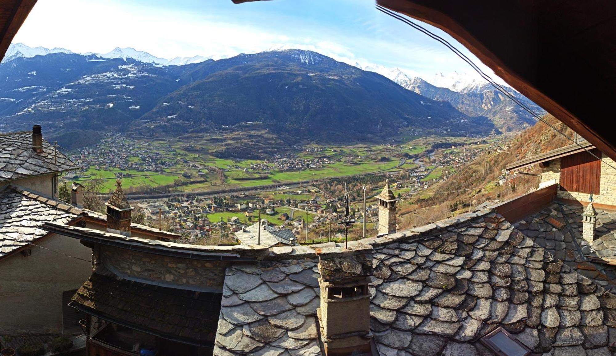 Maison Bellevue - Locazione Turistica Breve Leilighet Aosta Eksteriør bilde