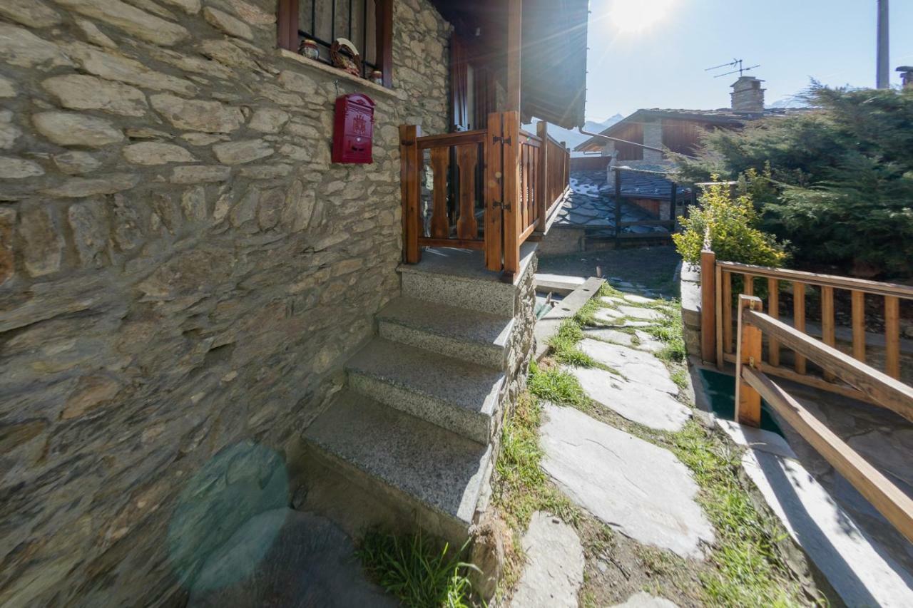 Maison Bellevue - Locazione Turistica Breve Leilighet Aosta Eksteriør bilde
